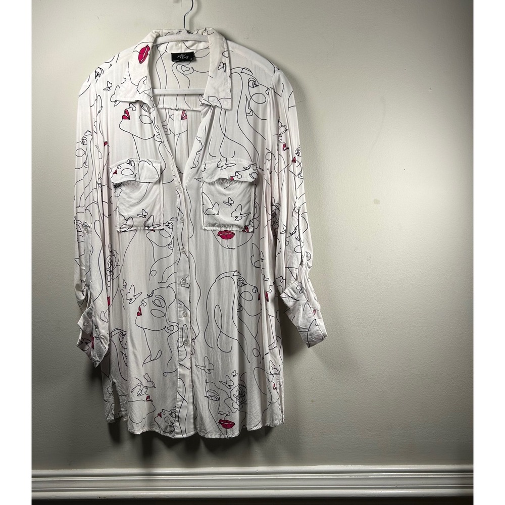 Milk & Honey Button Down Tunic Womens XL White Modern Line Art Face Print Shirt